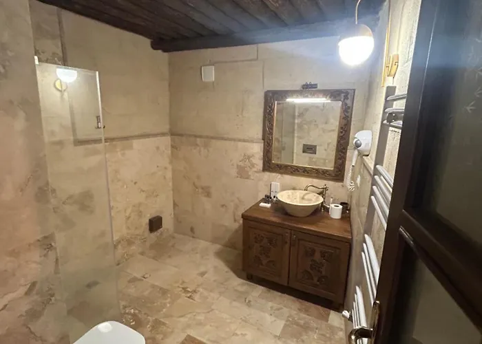 Bella Vista Stone House Hotel