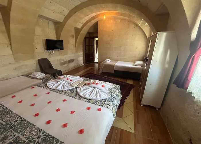 Bella Vista Stone House Hotel 3*